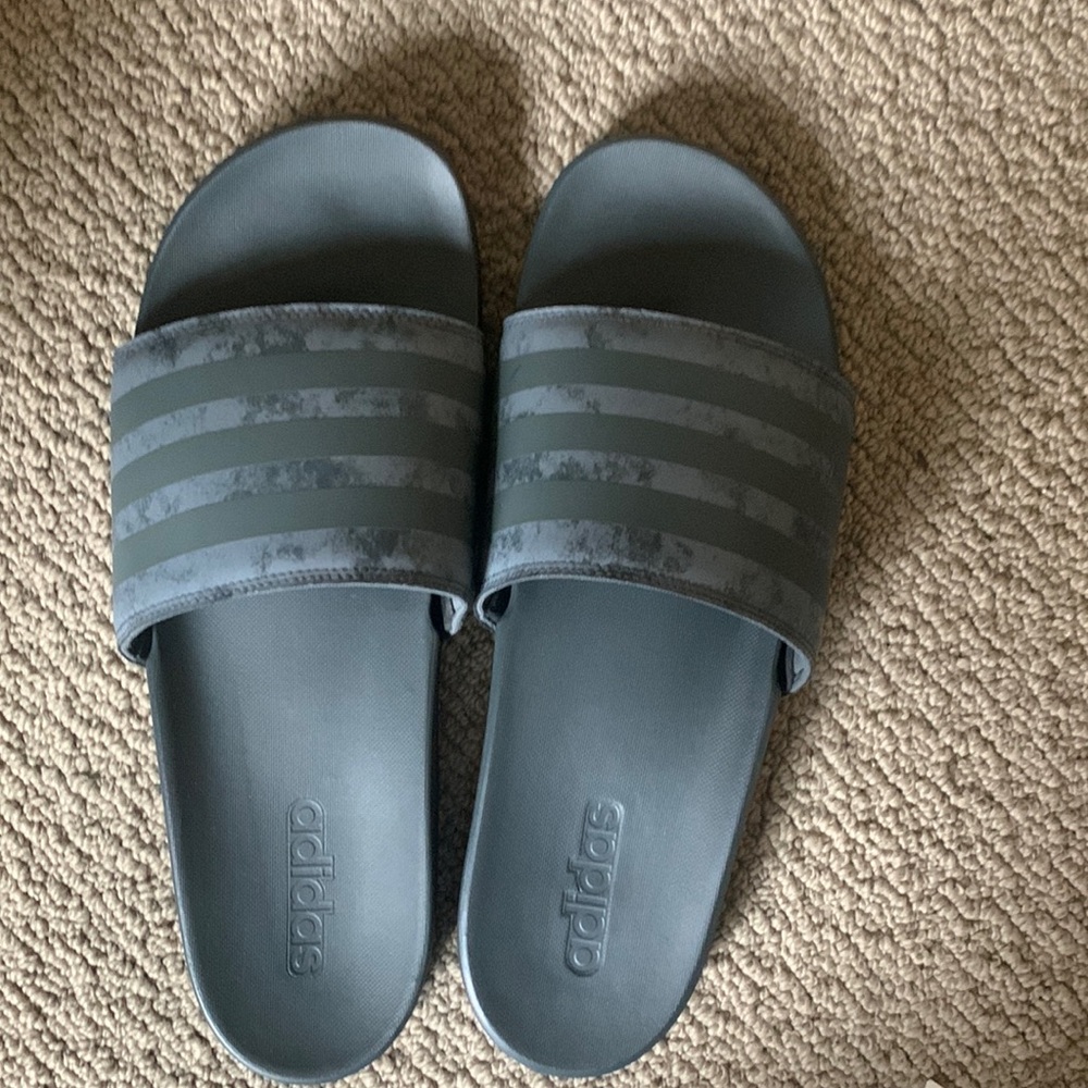 Adidas Adilette Comfort Slides 13 NIB